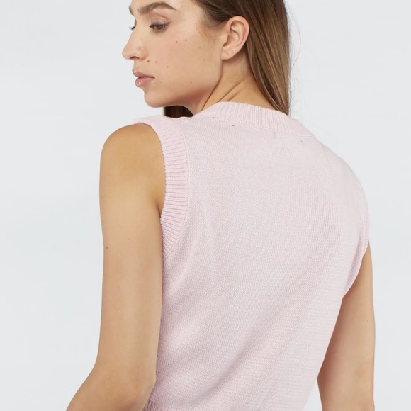 ***SOLD***Cable Knit Cropped Sweater Vest - Picture 3 of 3